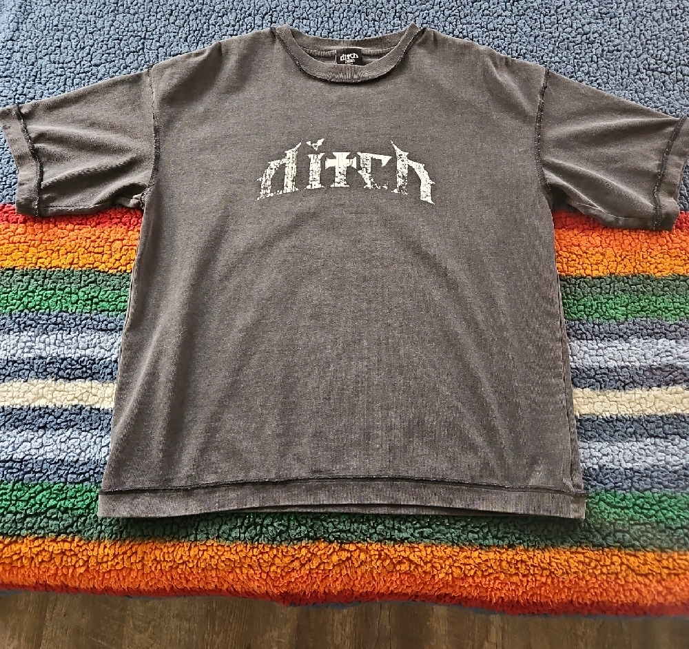 Ditch Gray Graphic T-Shirt